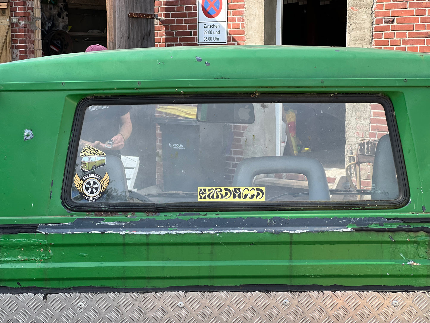 HARDMOOD Yellow Sticker