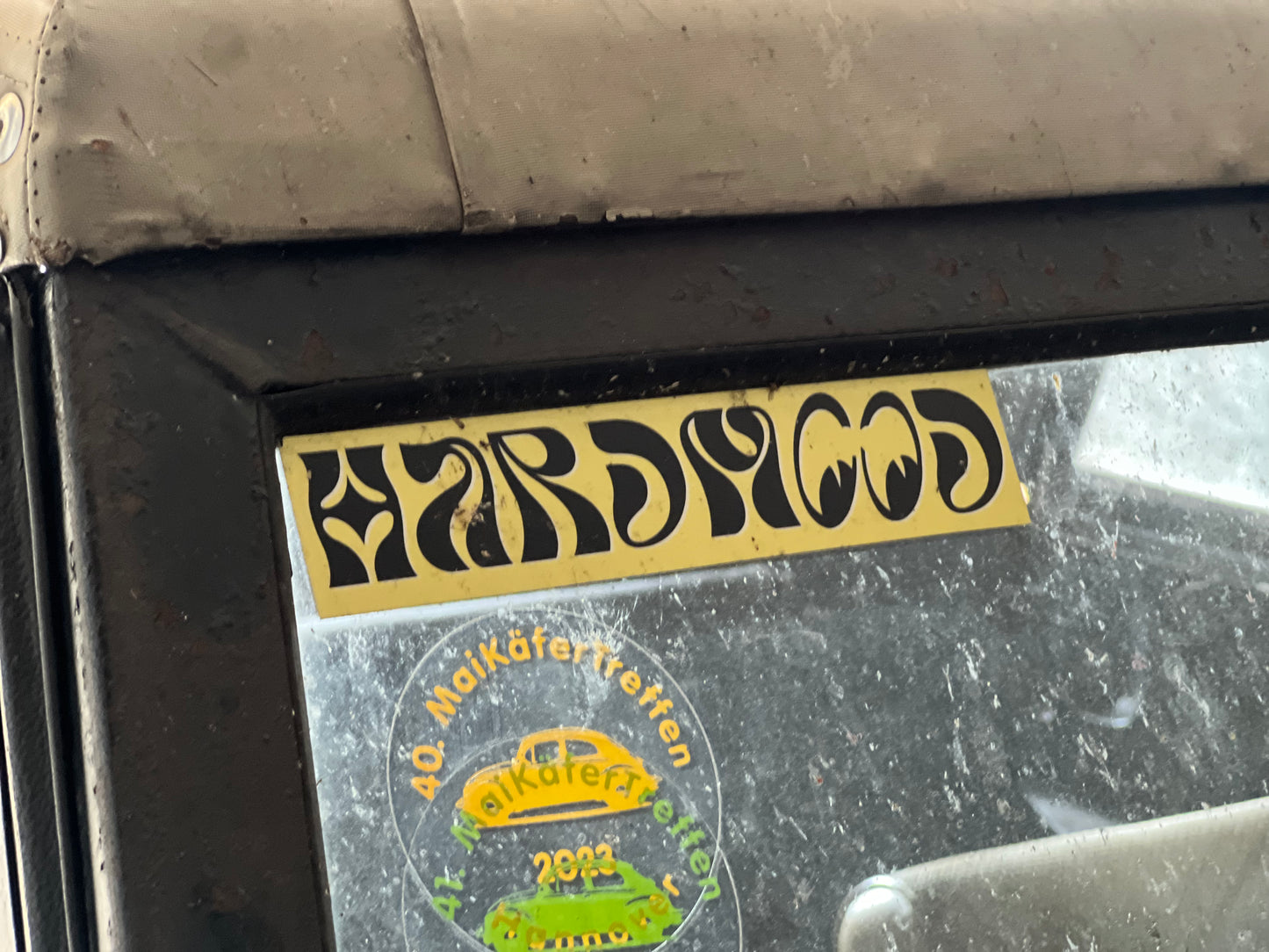 HARDMOOD Yellow Sticker