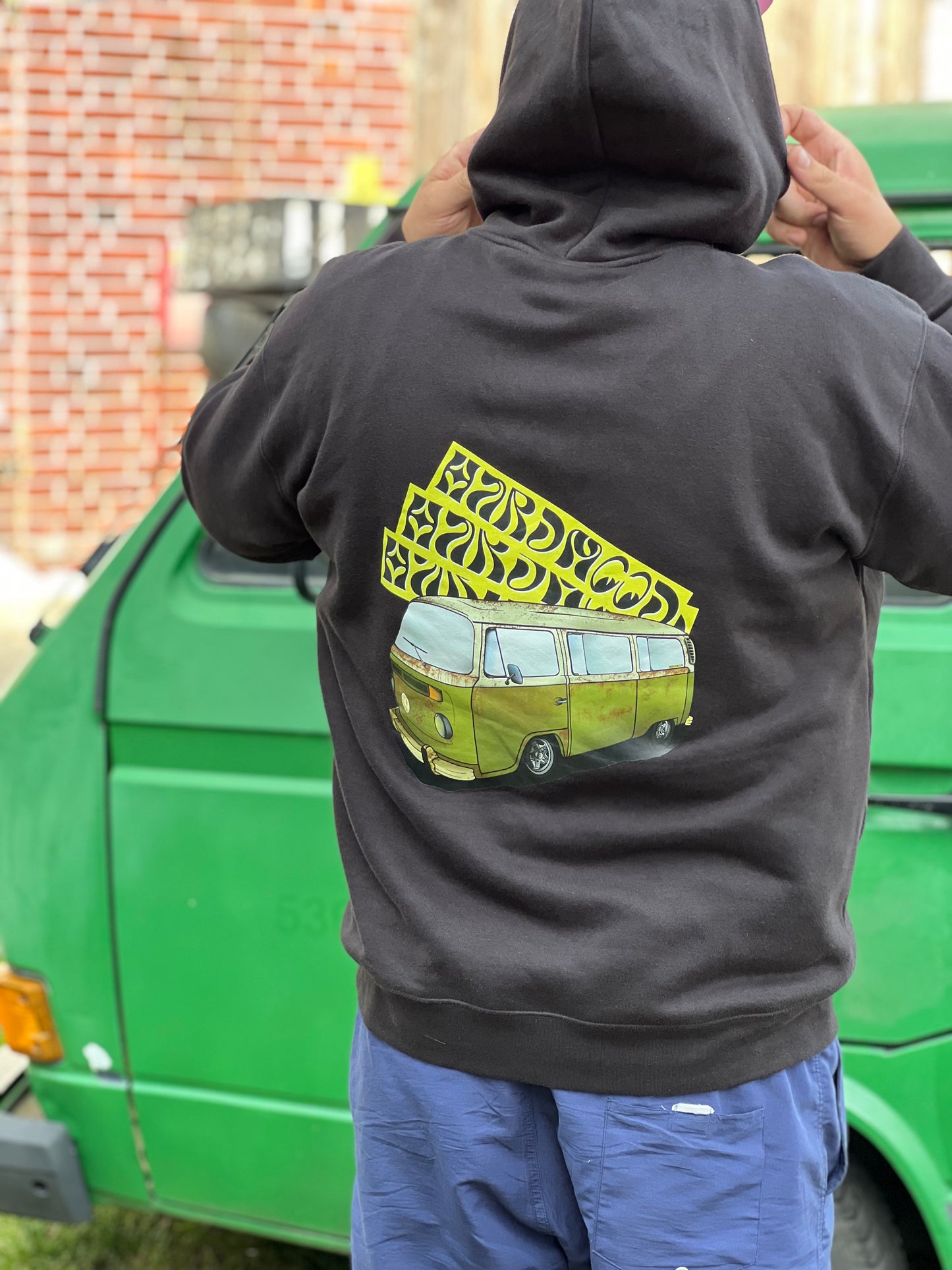 COMIC Bus Pullover